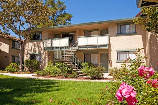$2,705 / 1br - 647ft2 - Love Where You Live – 1-Bedroom Available Now at Pebble Creek (campbell)63994099572226120
