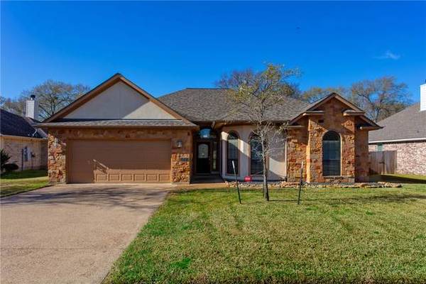 Home for Sale in Bryan,  (4bd 2ba) - Reduced 1