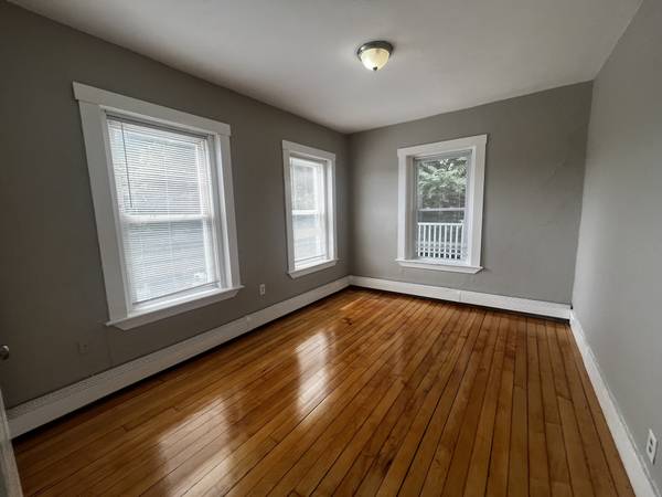 $3,750 / 4br - Bonito piso de 4 dormitorios en Dorchester por $3,750 DISPONIBLE AHORA SIN COMISIÓN (Dorchester)63828557796353122