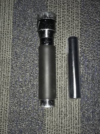 Streamlight Stinger XT Flashlight, Charger & New Battery 1