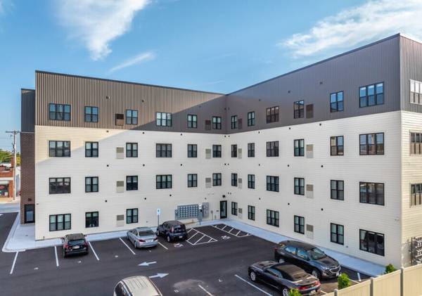 $1,307 / 2br - 890ft2 - 2bd 1ba, Stainless Steel Appliances, Water/Sewer Included63845969550339124