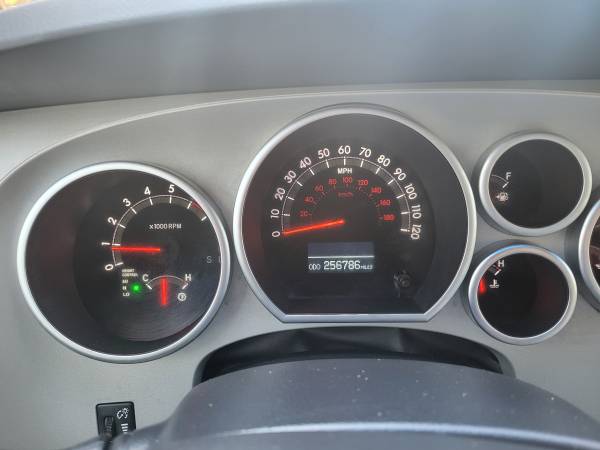 2008 Toyota Sequoia Limited 4-Door Utility 4WD - $12,00063435646801283121