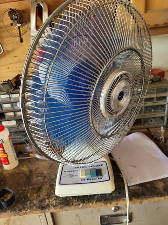 OSCILLATING FAN 1