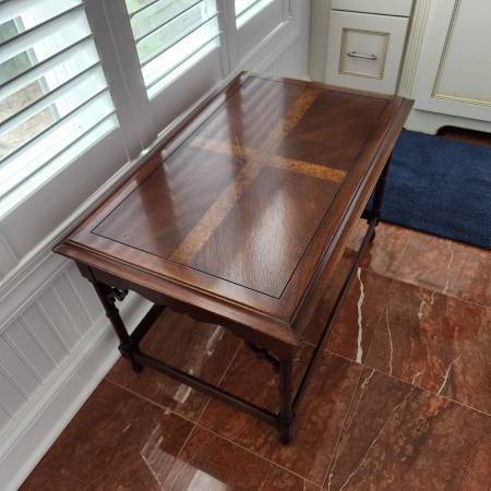 Heckman coffee table 1