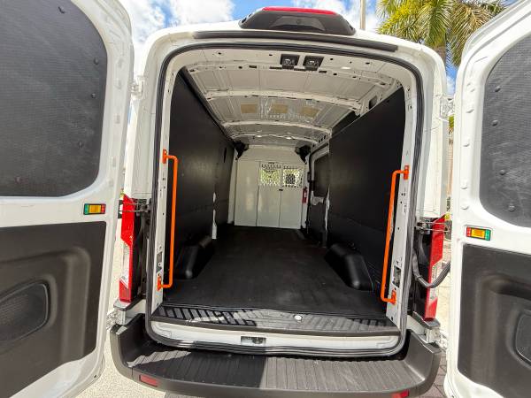 2019 Ford TRANSIT 250 MEDIUM - Photo 12