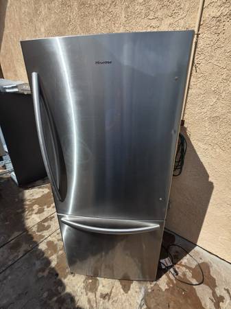 Apartment refrigerator 1