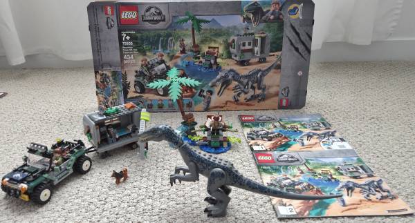 LEGO Jurassic World Baryonyx Face-Off: The Treasure Hunt 75935 1