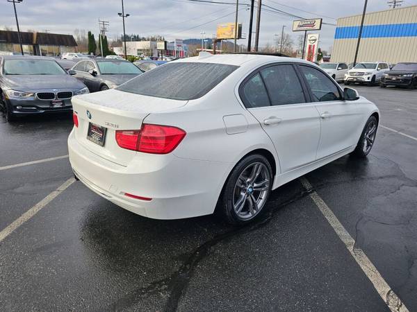 2015 BMW 3 Series 328i xDrive - $16,999 (Pre-Owned Luxury)63611913185409124
