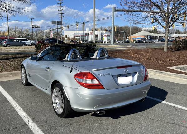 Mercedes Benz SLK 350 2005 $6,300 AMG Sport - $6,300 (Falls Church)63616440424321120