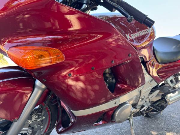 Only 2k Miles! 1997 Kawasaki Ninja ZX6 Runs and Rides Great Clean