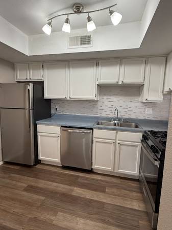 $940 / 1br - 640ft2 - Admin fee waived when you lease our last 1 bedroom apartment today! (6938 Alto Rey Ave)63971418658690123