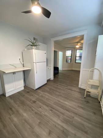 $1,450 / 2br - Jardín soleado. Calle tranquila Logan Avondale (Logan Avondale)63844192585859120