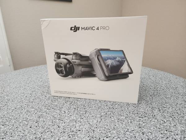 DJI Mavic 4 Pro 512GB Creator Combo 1