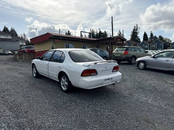 1998 Nissan Maxima GXE - $3,999 (Lynnwood, WA)63441625012353124
