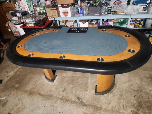 Poker Game Table 1