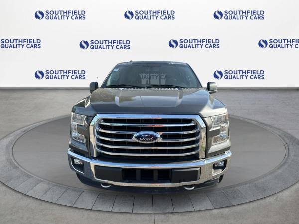 2017 Ford F150 XLT pickup - Photo 9