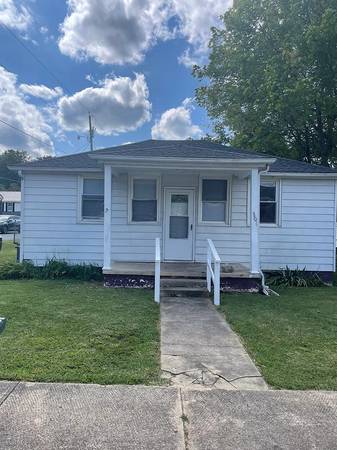 $850 / 2br - 928ft2 - Great space for every taste. You'll love our 2 bed, 1 bath cozyhome! (201 Williams Ave, Elizabethton, TN)63801030982787120