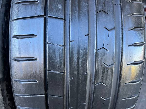 2 CONTINENTAL EXTREMECONTACT 255/35/19 1