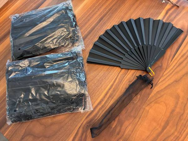 Black Fans 1