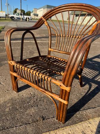 Rattan accent chair 1