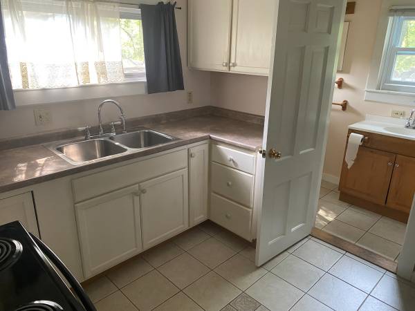 $1,850 / 1br - 600ft2 - Cottage de 1 dormitorio junto al río en alquiler (Penacook)63656278323715124