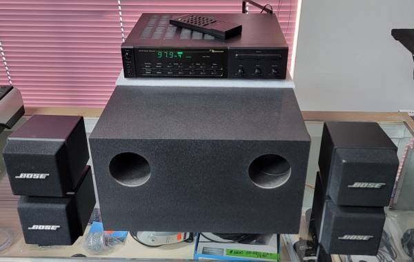 Mini 2.1 Stereo System Nakamichi R-1 + Bose AM-5 Accoustimass 5 1