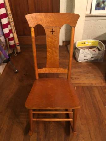 Vintage Birdseye maple armless wood rocker chair 1