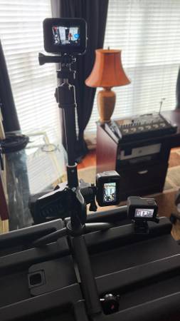 3 - GoPro Hero 8’s 1