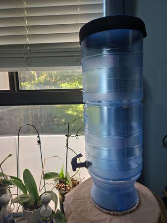 Berkey Light Water Filter 2.75 Gallons tank 1