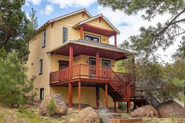 $3,350 / 3br - 02000ft2 - 3 bed, 2.5 bath rental by COCC (Bend)63839294652419120