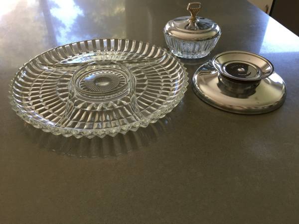 Glass 4 Section Serving Platter - Round 1