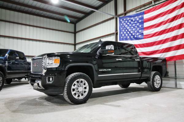 2016 GMC SIERRA 2500HD DENALI 4X4 DURAMAX NAV SUNROOF NITTOS! 1