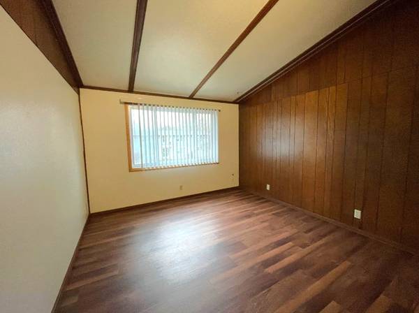 $795 / 1hab - 575ft2 - 750 Harding St. #3 - Disponible noviembre de 2025 (Chippewa Falls, WI)63845959750531122