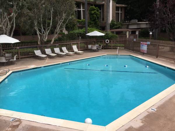 $2,600 / 2br - 1120ft2 - La Jolla Racquet Club (La Jolla)63865592322819120