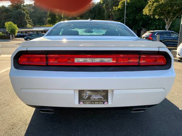 2010 Dodge Challenger R/T Classic ~ L@@K ~ 6Spd ~ 59K Miles ~ We Finan - $16,888 (3925 ALHAMBRA AVENUE MARTINEZ CA 94553)63654696188931124