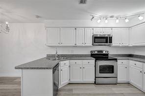 $3,000 / 3br - LEASE EAGLES NEST TOWNHOUSE...READY TO GO.. UPDATED (CORAL SPRINGS)63983675524099124