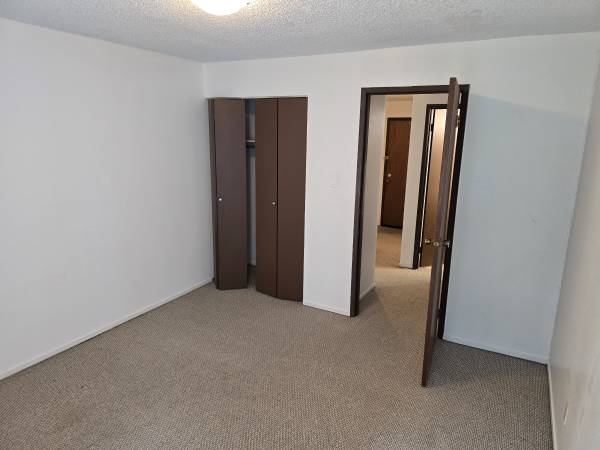 Great location,Two One bedroom suites for rent , oct 1st. 3