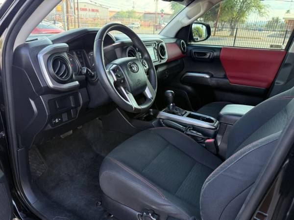 2017 Toyota Tacoma Double Cab - Photo 8