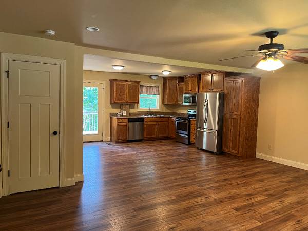 $2000.00 / 3br - 280 Sleepy Hollow Rd63963858123650122