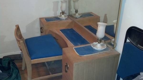 Vintage 1940's bedroom set 1
