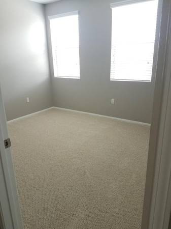 $5,357 / 3br - 1694ft2 - Mantenimiento en el lugar, Paquete de electrodomésticos Whirlpool de acero inoxidable (University City)63663752950787123