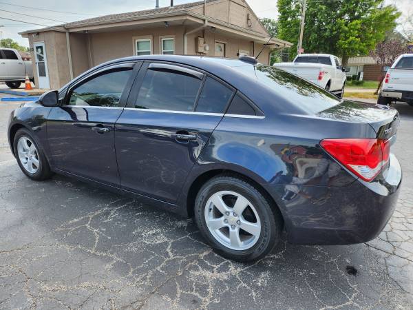 2015 Chevy Cruze LT Como Nuevo !! - $11,950 (102 e. Nichols Spring Hill ks)63621942363267123