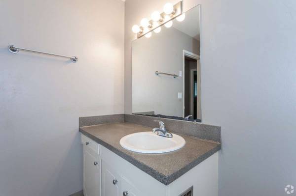 $1,777 / 2br - 1100ft2 - Purrrrrrrfect! Cats and dogs welcome. Come check us out. (Beaverton - 6 Minute Drive to Tualatin Hills Nature Park)63831398097665124