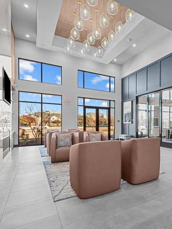 $1,635 / 1br - 674ft2 - Pet Park & Pet Spa, Expansive Clubhouse, Ceiling Fans63796375272193122