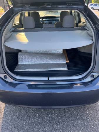 2013 Toyota Prius Three - $5,80063614539083267123
