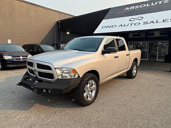 1 2018 Ram 1500 Crew Cab SLT Ecodiesel 1
