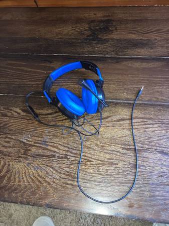 Turtle Beach headset (AUX) 1