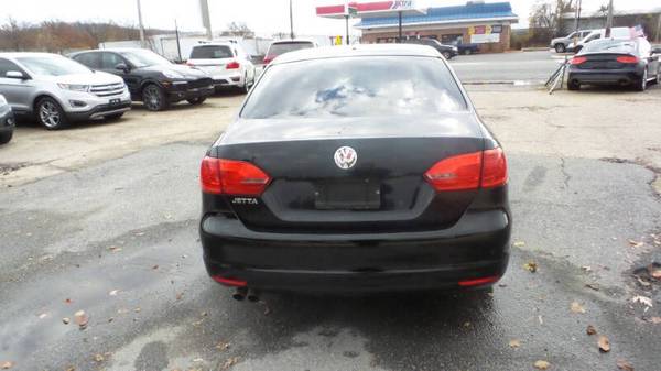 2013 Volkswagen Jetta SE PZEV SE PZEV 4dr Sedan 6A - $5,900 (upper marlboro,md)63616345628803124