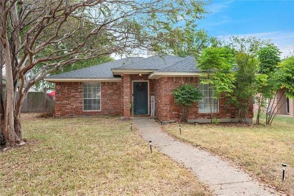 Home for Sale in College Station,  (3bd 2ba) 1