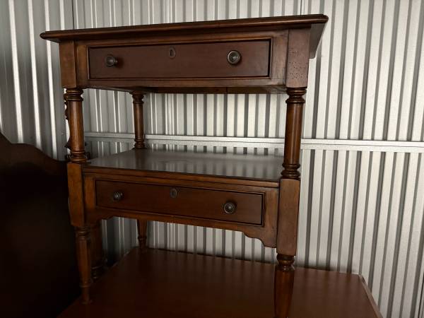 2 end tables 1